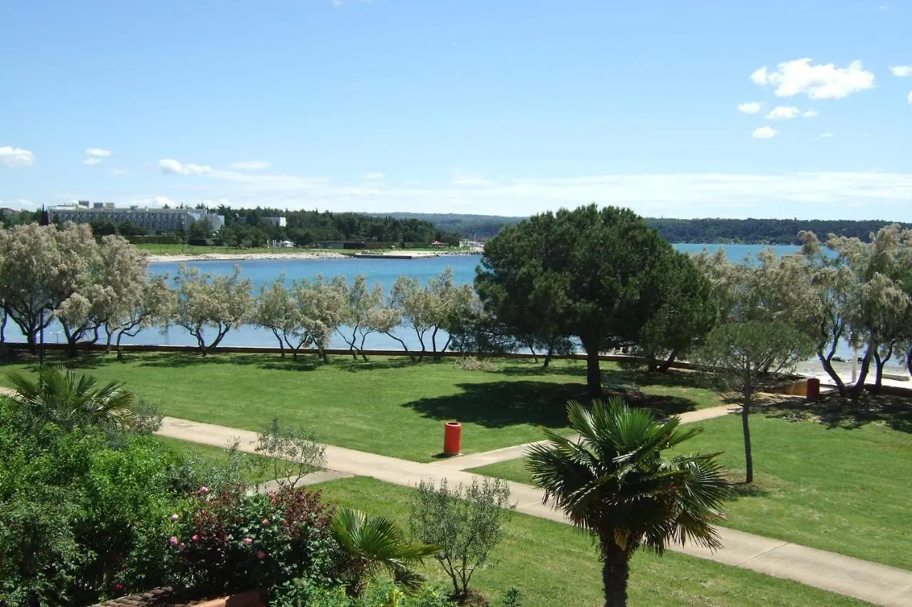 Apartman Milan A4, 50 M From The Beach Croatia